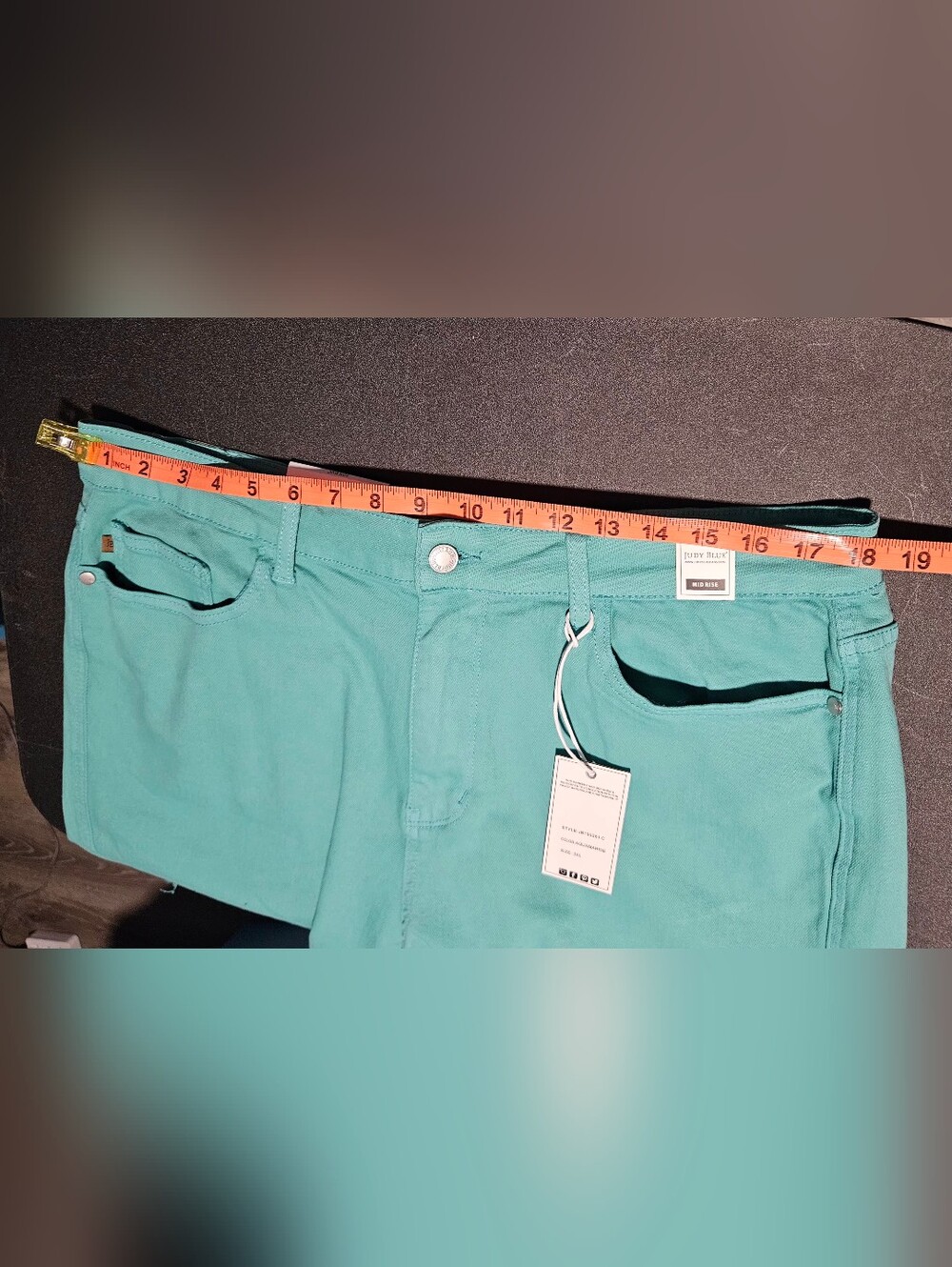 Judy Blue Aquamarine Mid Rise Frayed Hem Denim Shorts Size 3XL - Picture 4 of 15